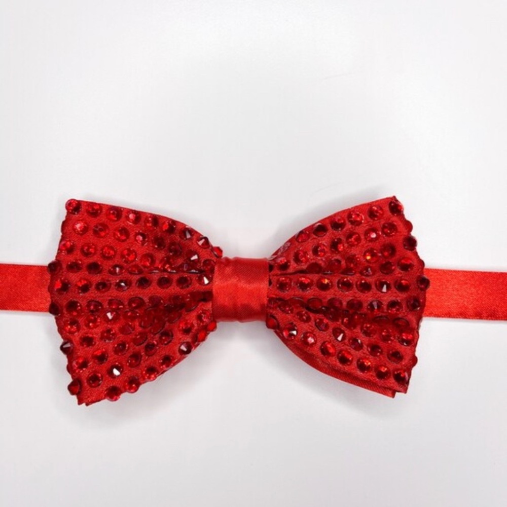Red Men’s rhinestone bowtie perfect for homecoming formal prom